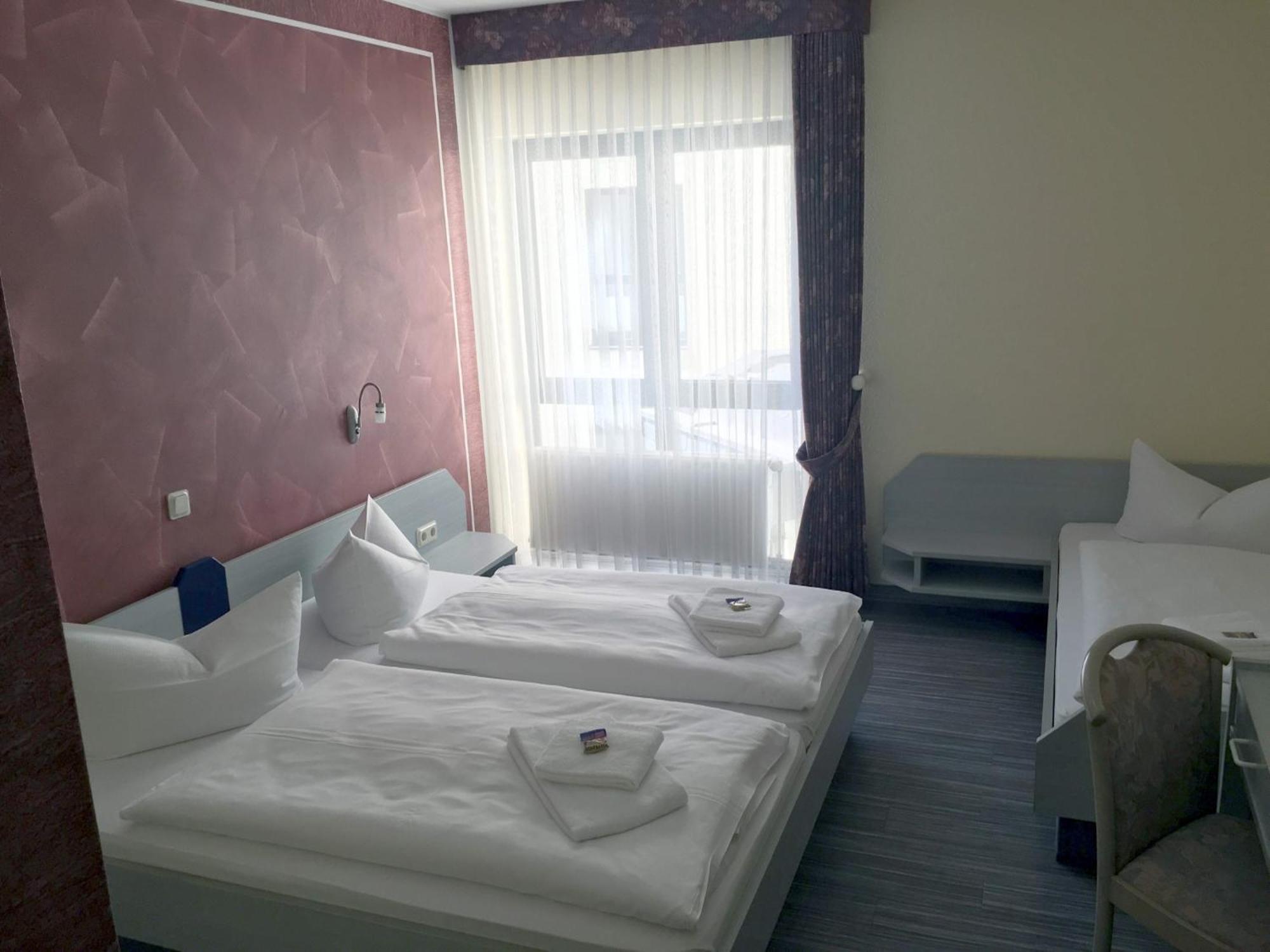 Hotel Landsknecht Uckerath Eksteriør billede